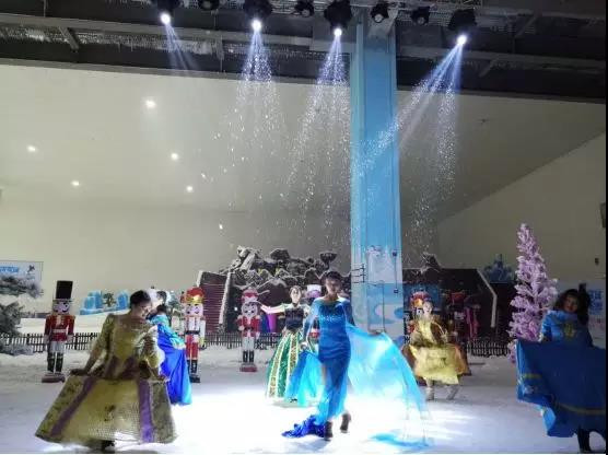 南最大室內滑雪館——重慶際華園滑雪館盛大開業3