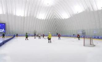 怎么選擇滑冰場(chǎng)設(shè)備？